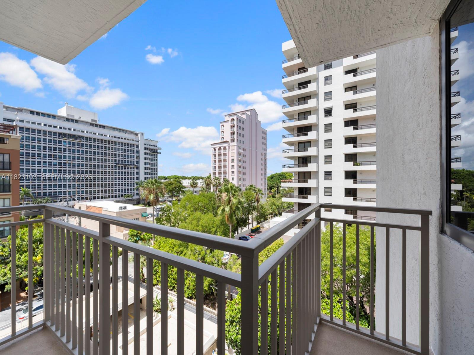 GABLES BATH CLUB APTS CON - Residential