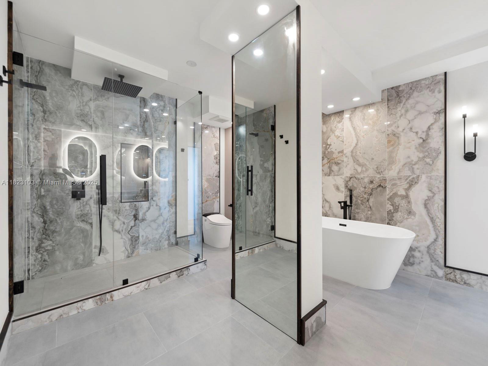 GABLES BATH CLUB APTS CON - Residential