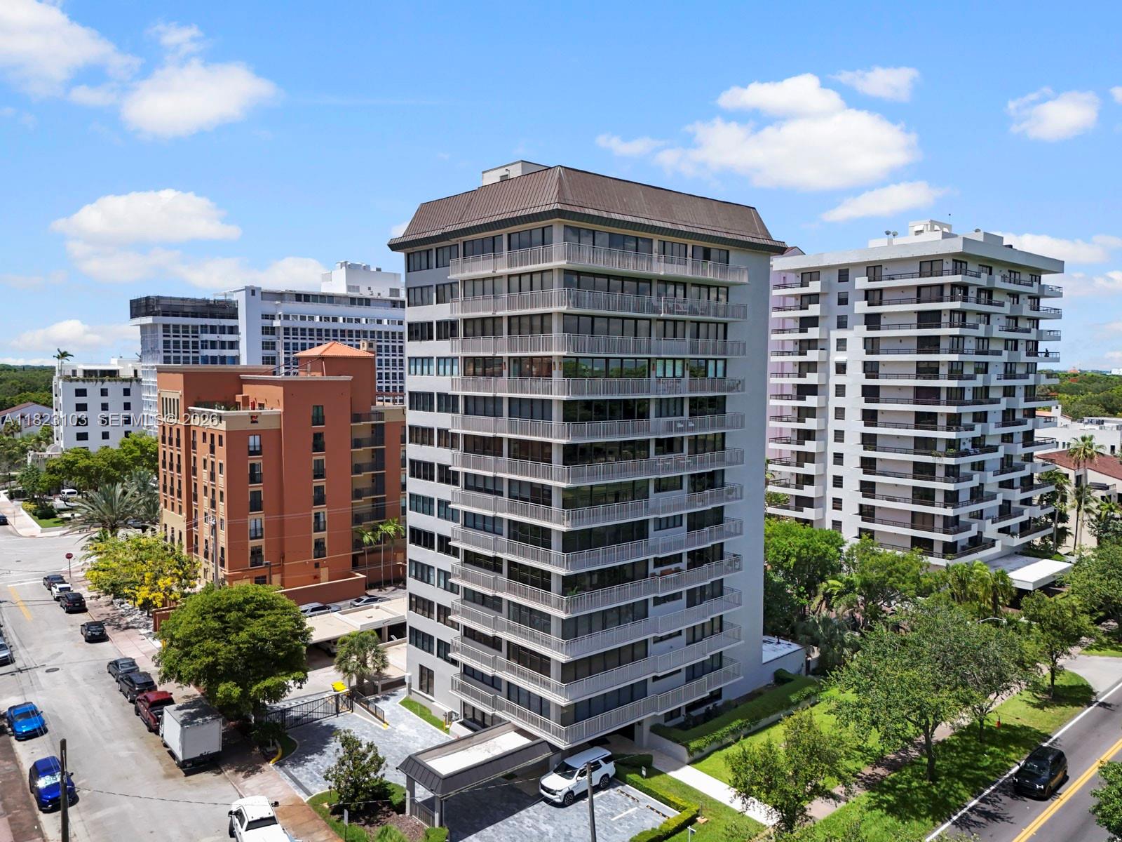 GABLES BATH CLUB APTS CON - Residential