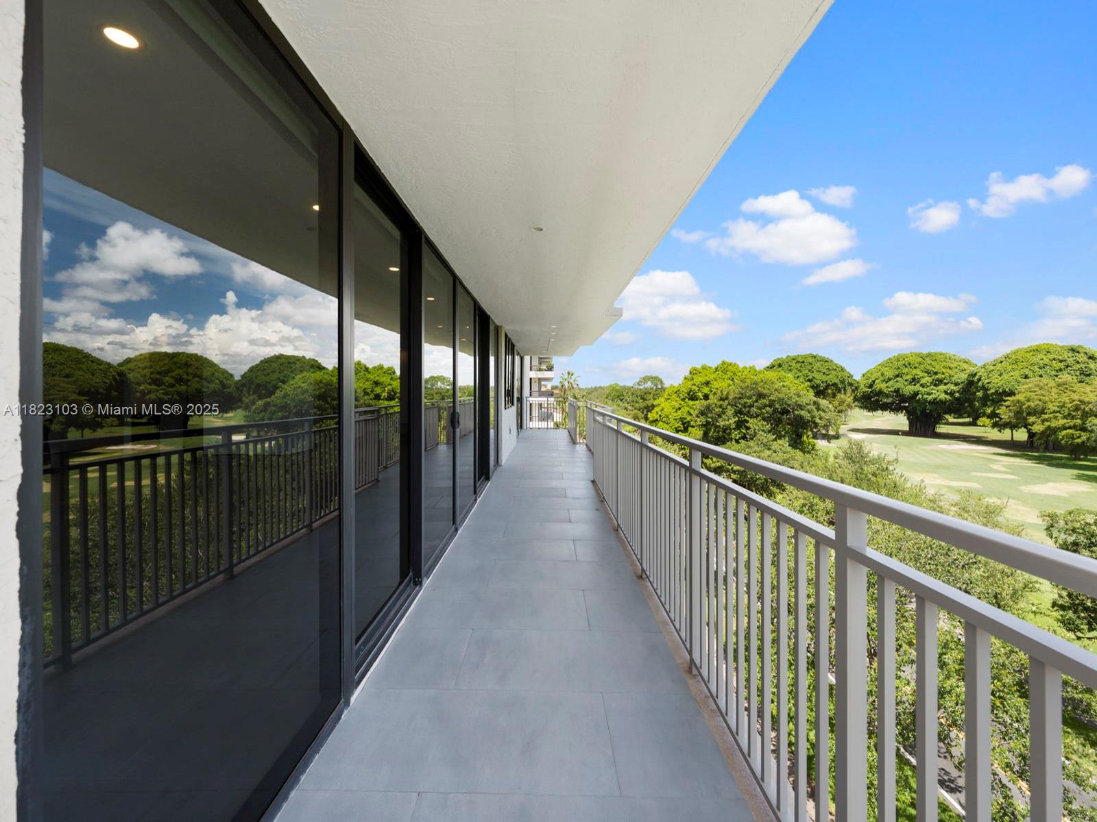 GABLES BATH CLUB APTS CON - Residential