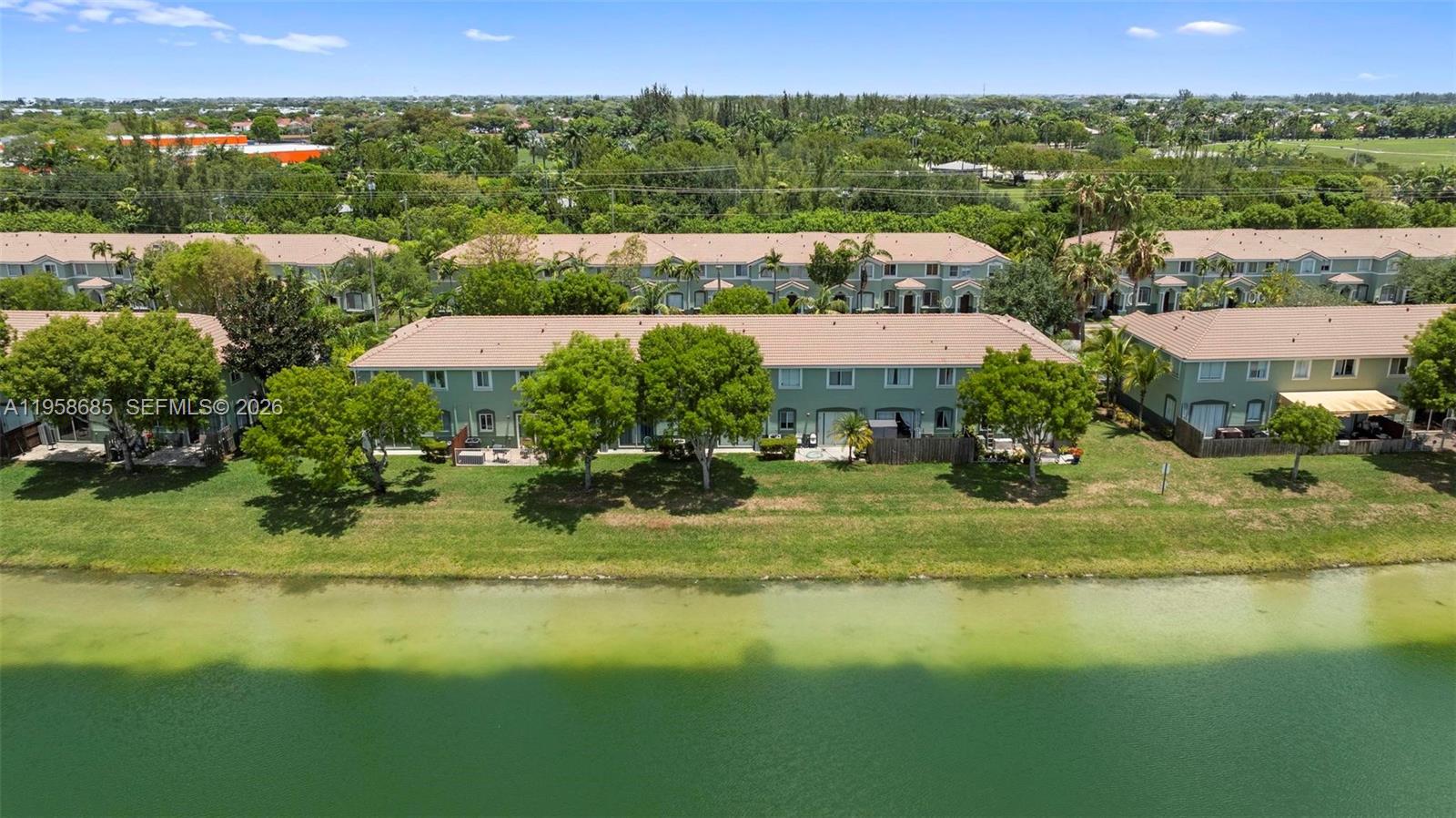 SHOMA TOWNHOMES AT KEYSCO - Residential Lease