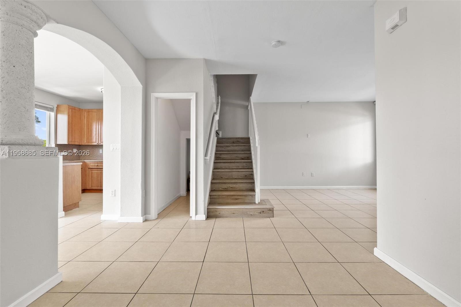 SHOMA TOWNHOMES AT KEYSCO - Residential Lease