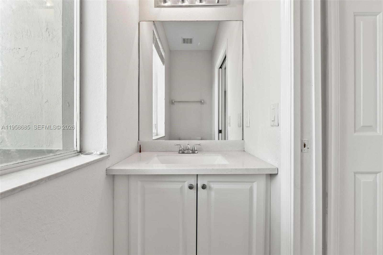 SHOMA TOWNHOMES AT KEYSCO - Residential Lease