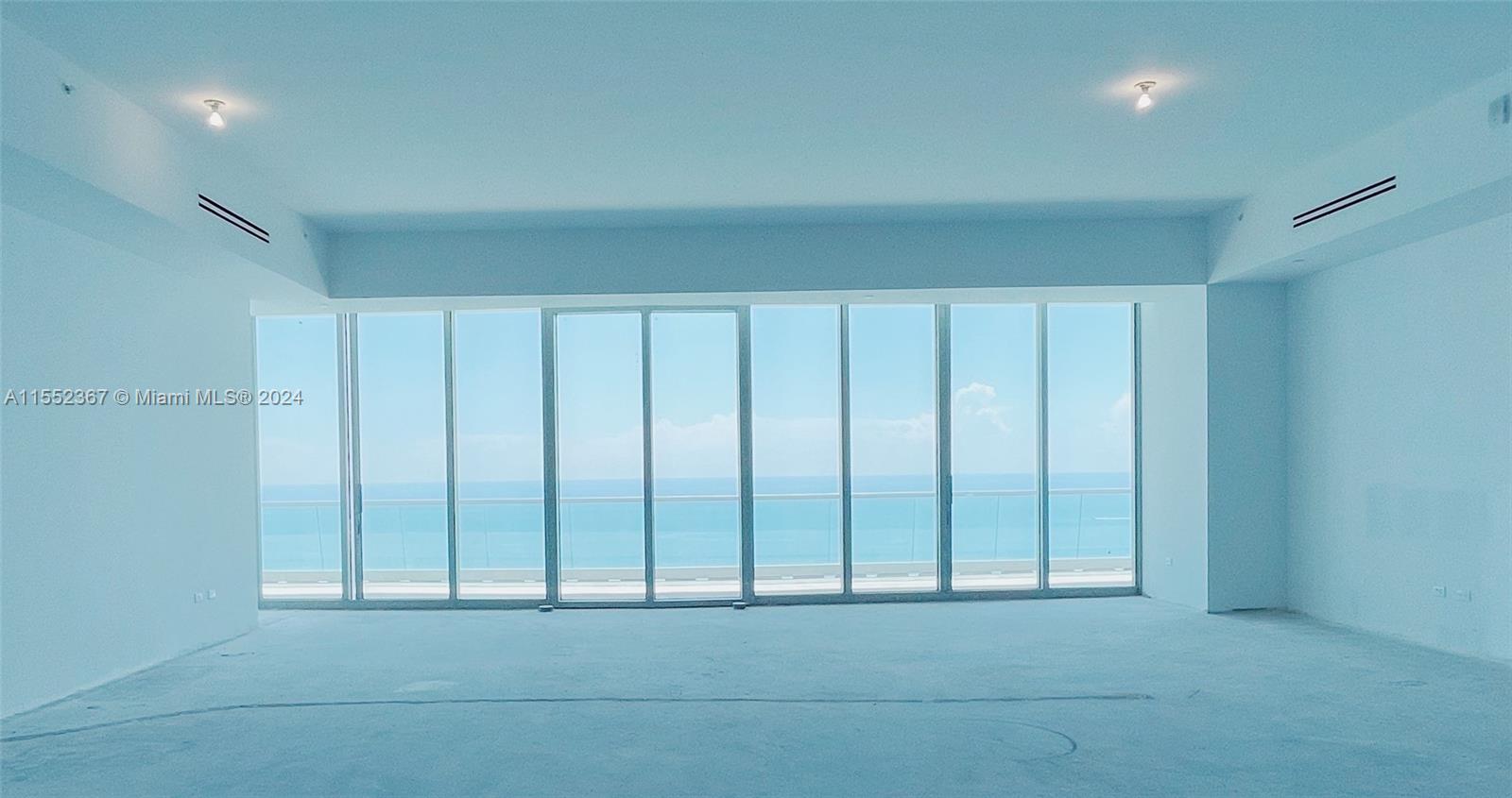 Turnberry Ocean Club - Residential