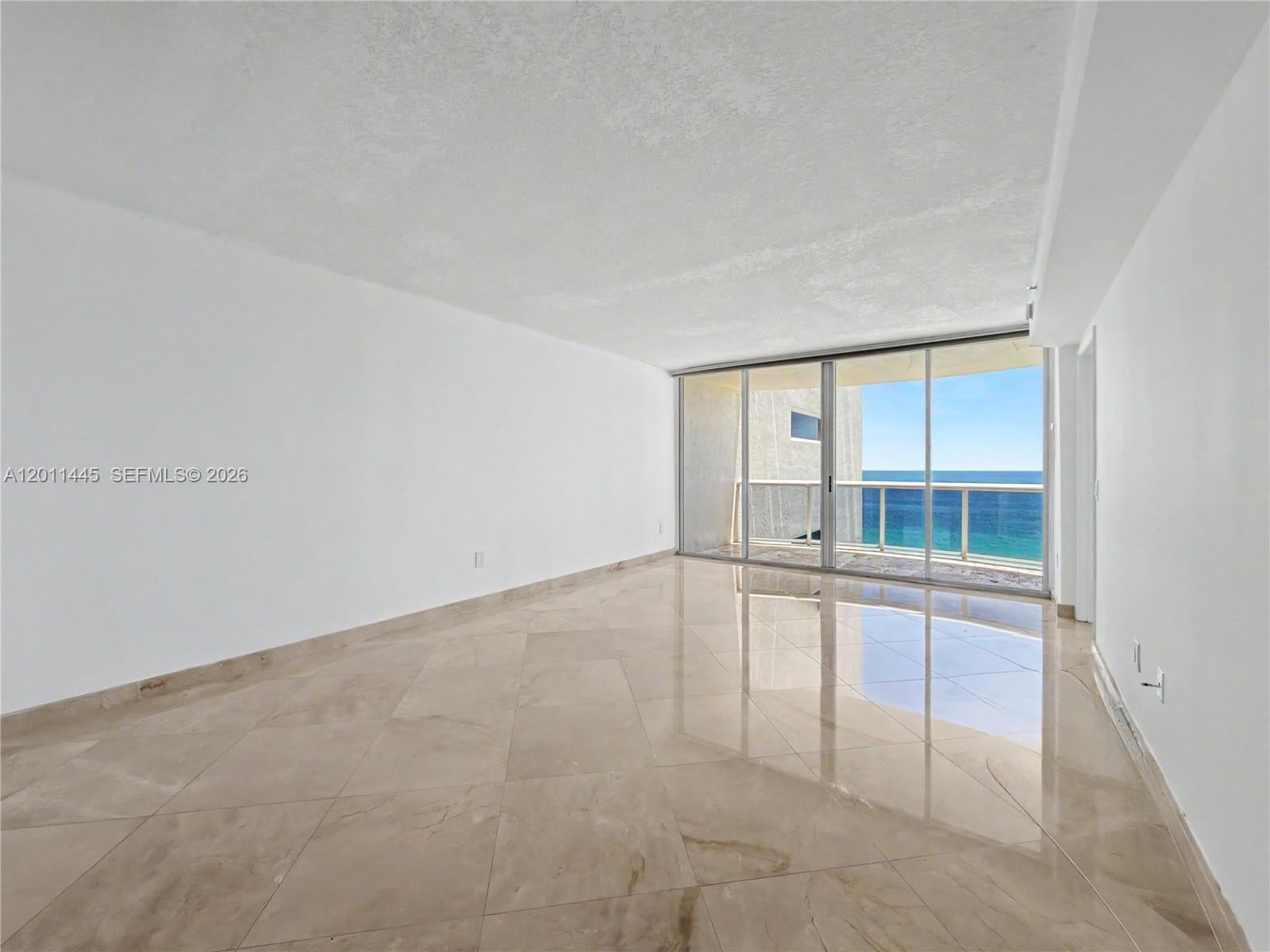 17555 Collins Ave 1502