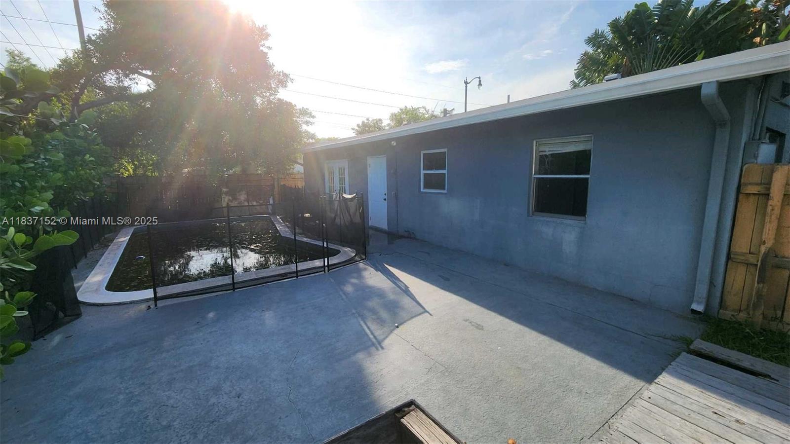 1524 NE 31st Ct, Pompano Beach, FL, 33064/$418,000 3 1524 NE 31st Ct