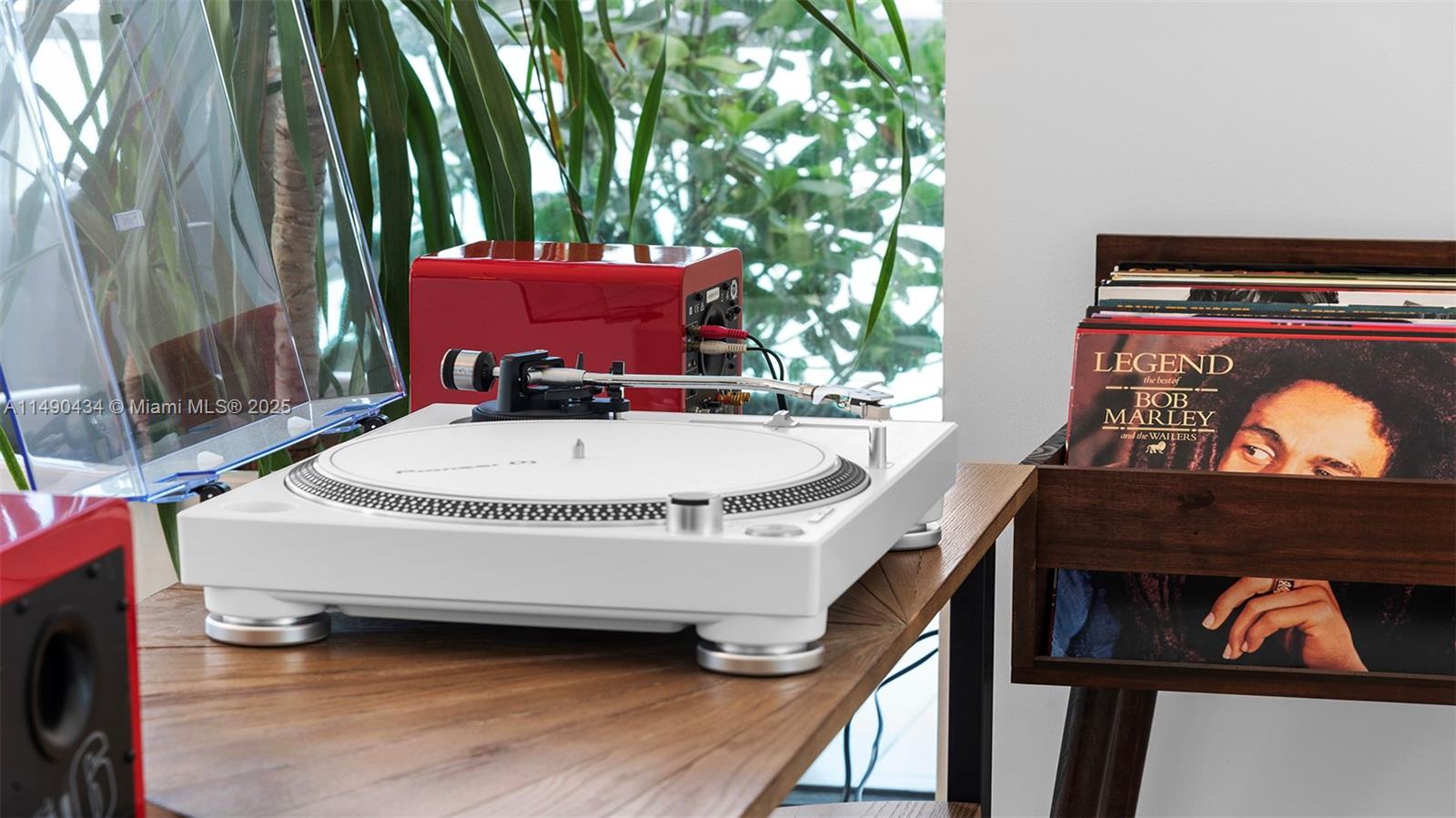 2201 COLLINS AVE CONDO - Residential Lease