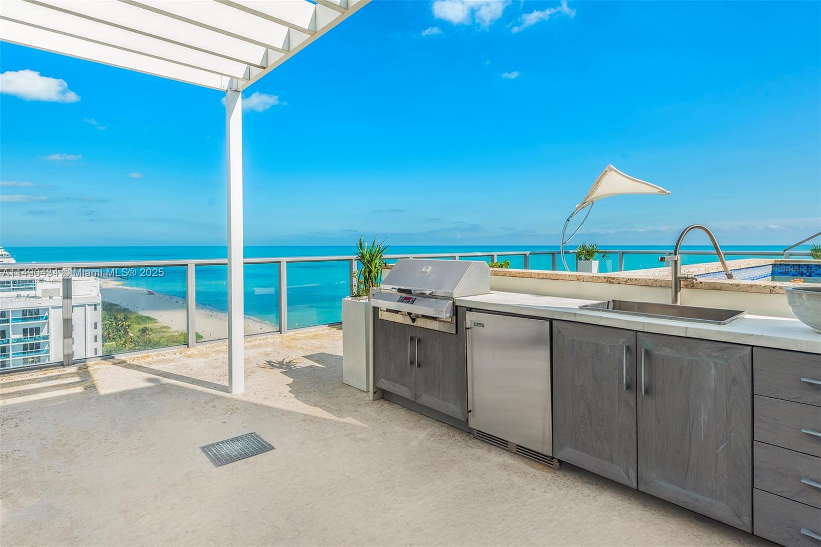 2201 COLLINS AVE CONDO - Residential Lease