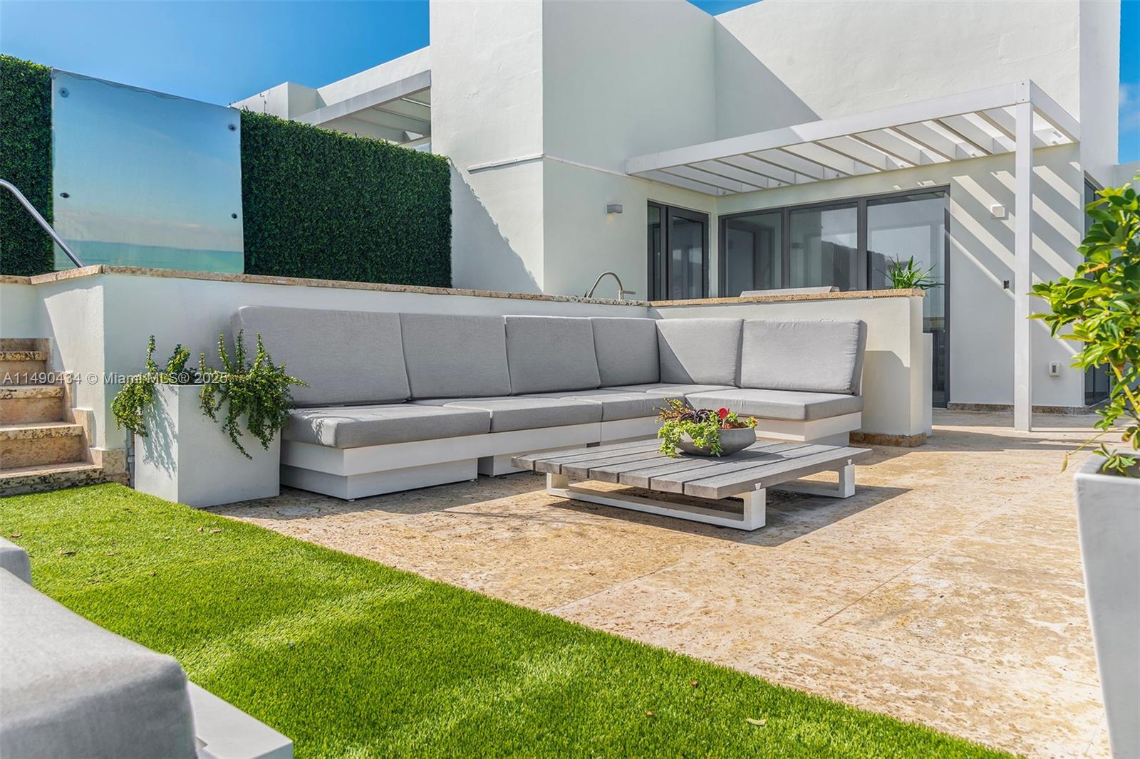 2201 COLLINS AVE CONDO - Residential Lease