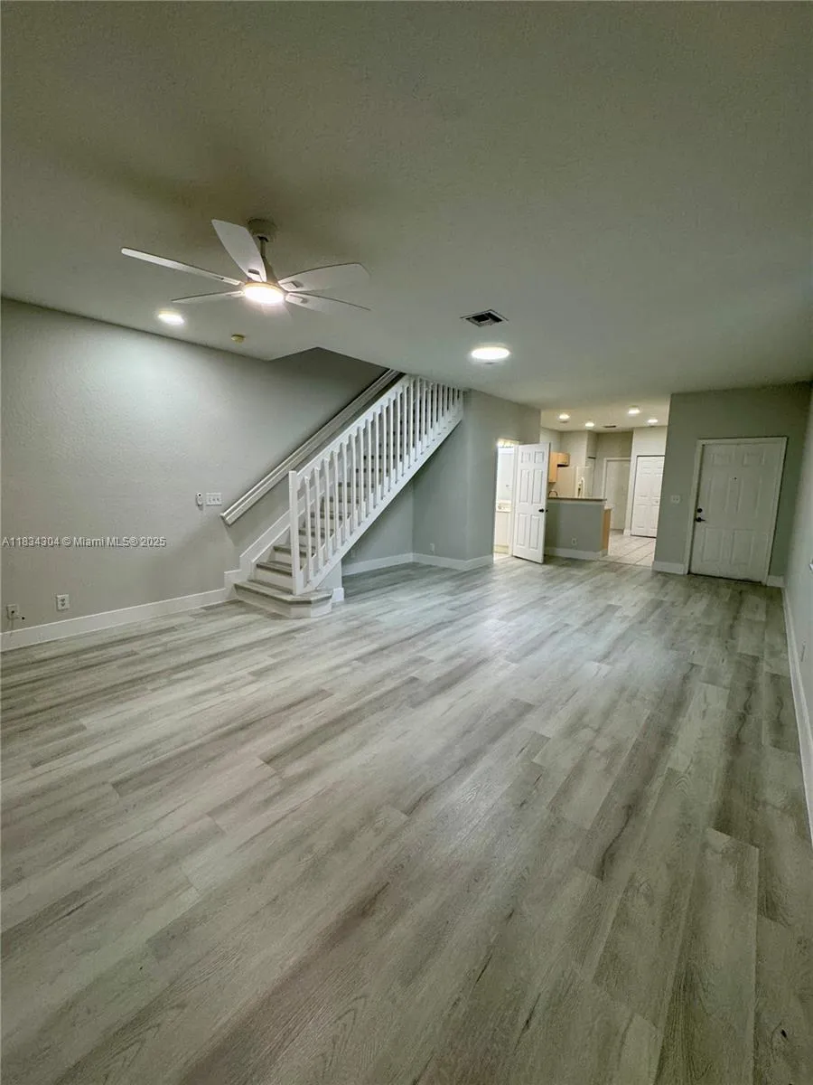 Weston, Florida 33332, United States, 3 Bedrooms Bedrooms, ,3 BathroomsBathrooms,Residential,Active,164073