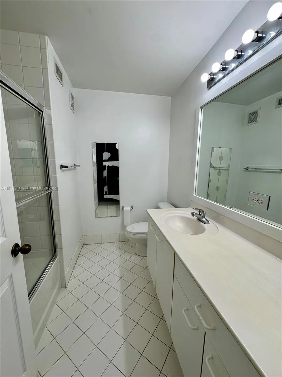 Weston, Florida 33332, United States, 3 Bedrooms Bedrooms, ,3 BathroomsBathrooms,Residential,Active,164073