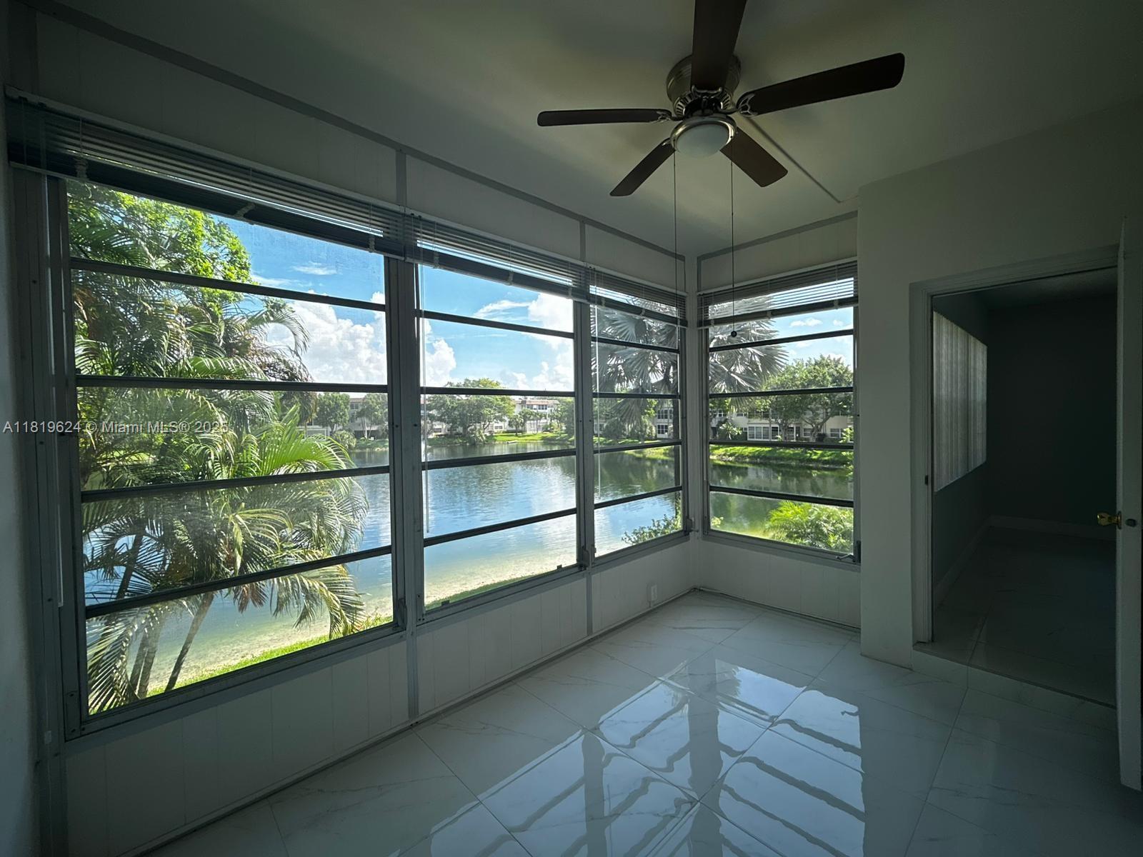 Rental Property at 5003 Nw 35th St 506, Lauderdale Lakes, Broward County, Florida - Bedrooms: 1 
Bathrooms: 1  - $1,200 MO.