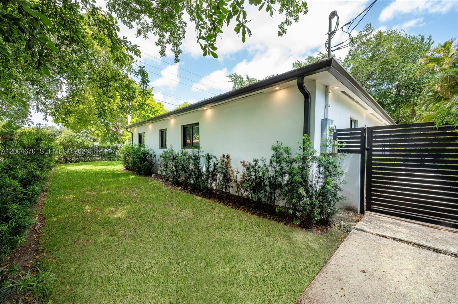 CORAL GABLES GRANADA SEC - Residential