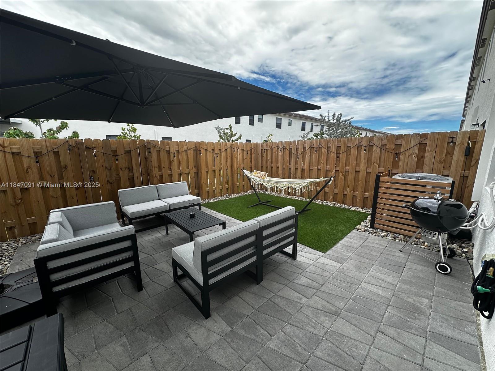 KENDALL ASSEMBLAGE NORTH - Residential