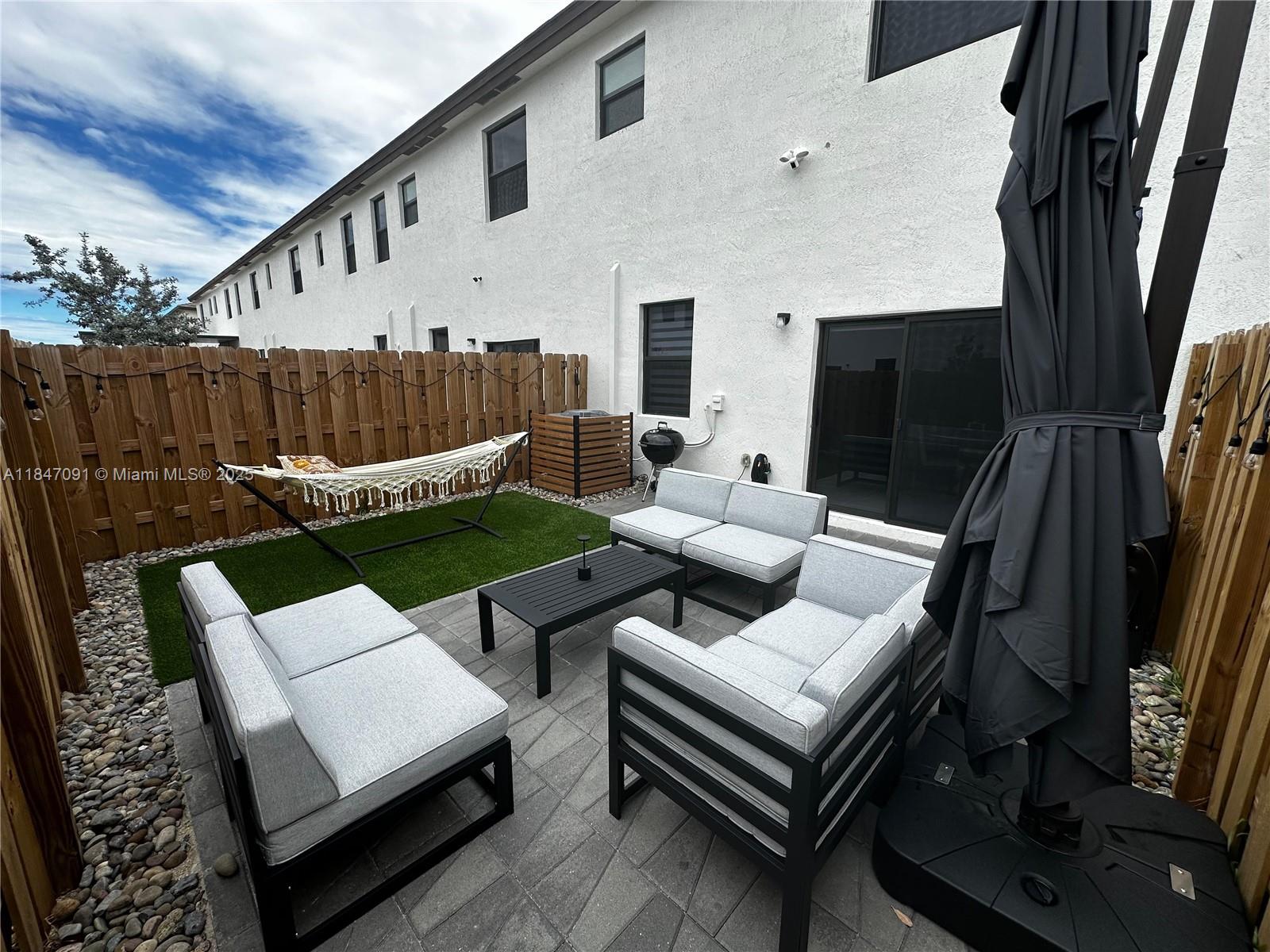 KENDALL ASSEMBLAGE NORTH - Residential