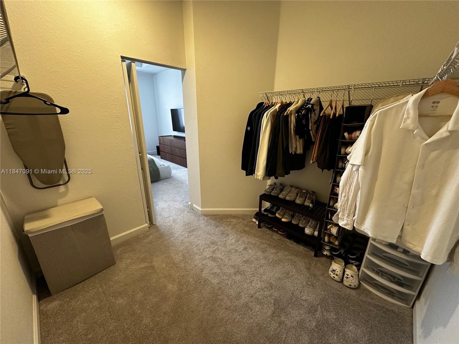 KENDALL ASSEMBLAGE NORTH - Residential