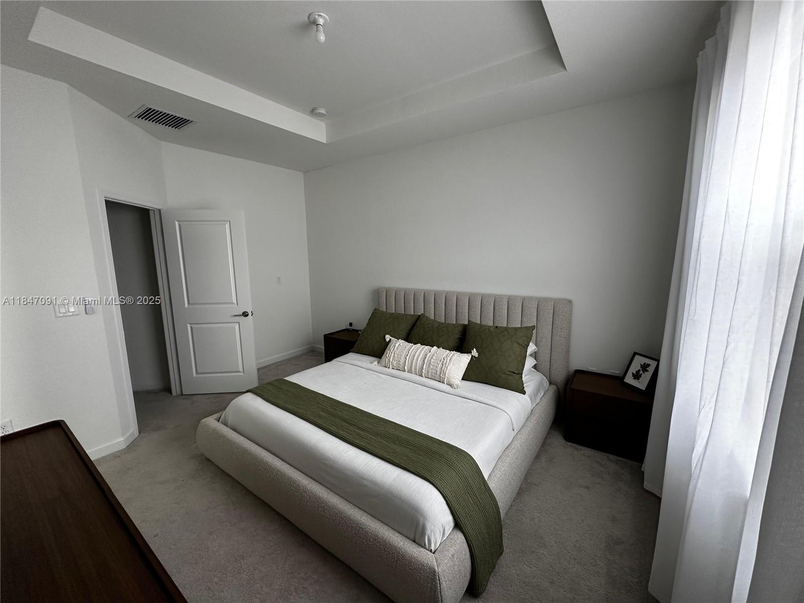 KENDALL ASSEMBLAGE NORTH - Residential