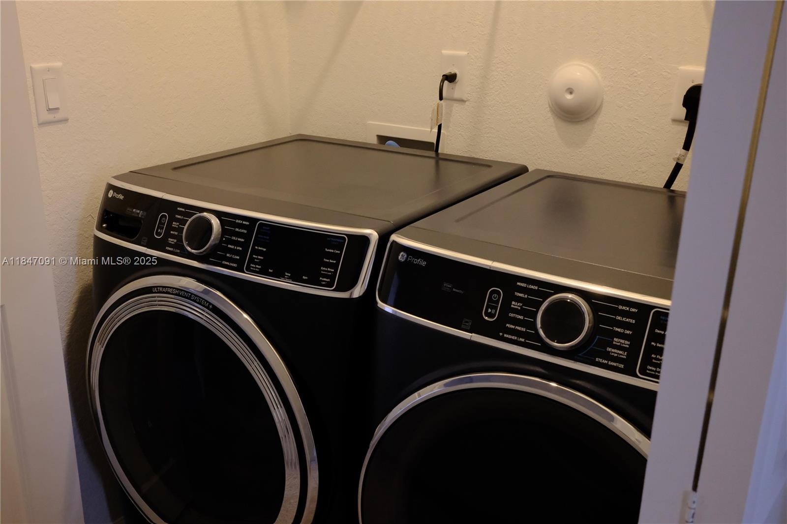 KENDALL ASSEMBLAGE NORTH - Residential