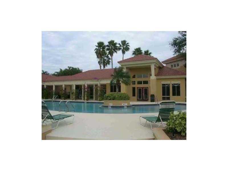 Palm Lakes Villas - Residential Lease