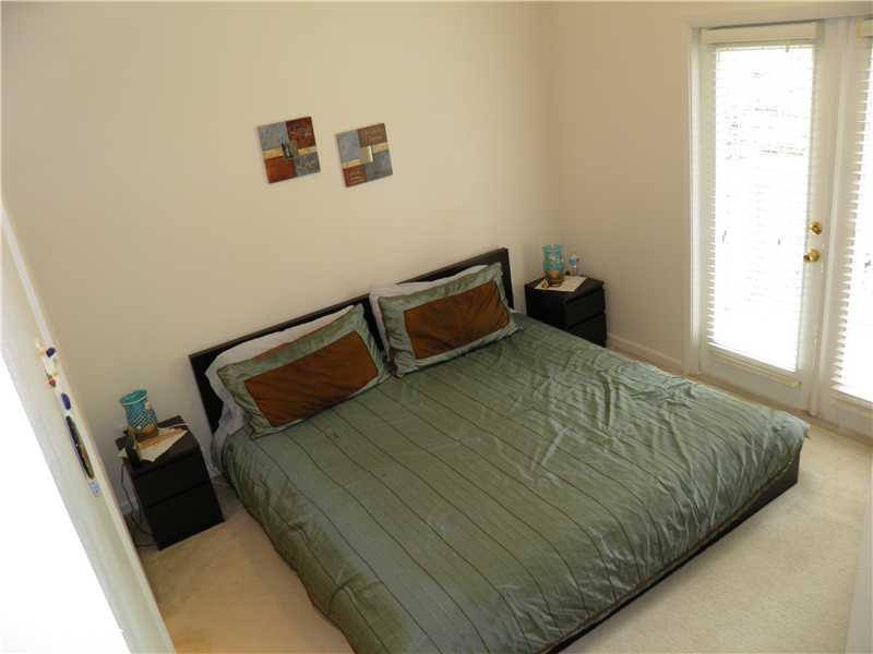 Palm Lakes Villas - Residential Lease