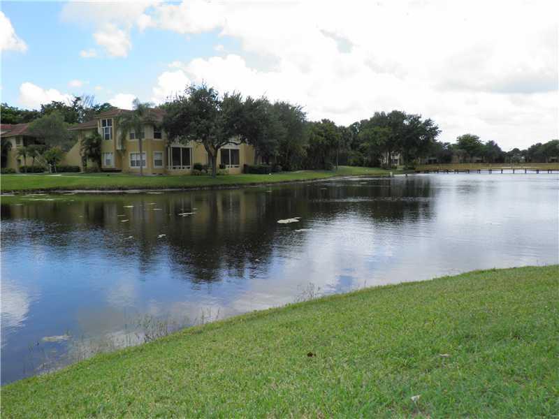 Palm Lakes Villas - Residential Lease