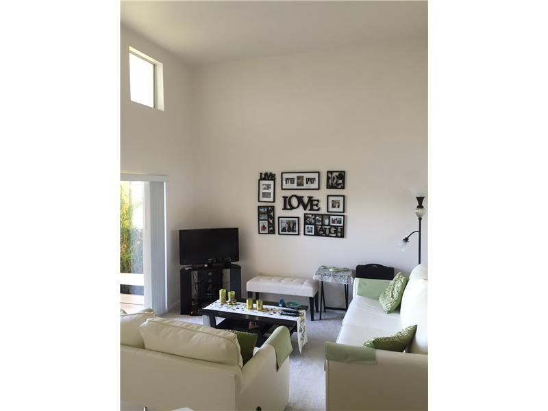 Palm Lakes Villas - Residential Lease