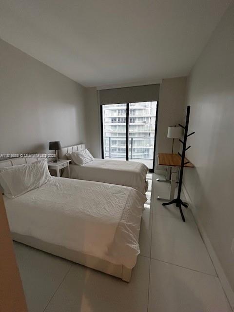 1010 BRICKELL CONDO - Residential Lease