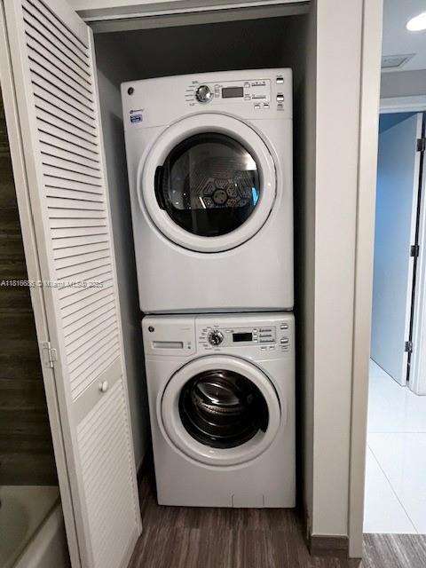 1010 BRICKELL CONDO - Residential Lease