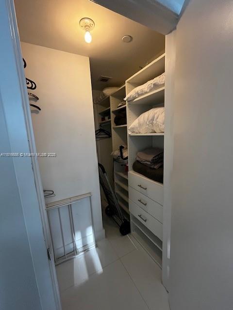1010 BRICKELL CONDO - Residential Lease