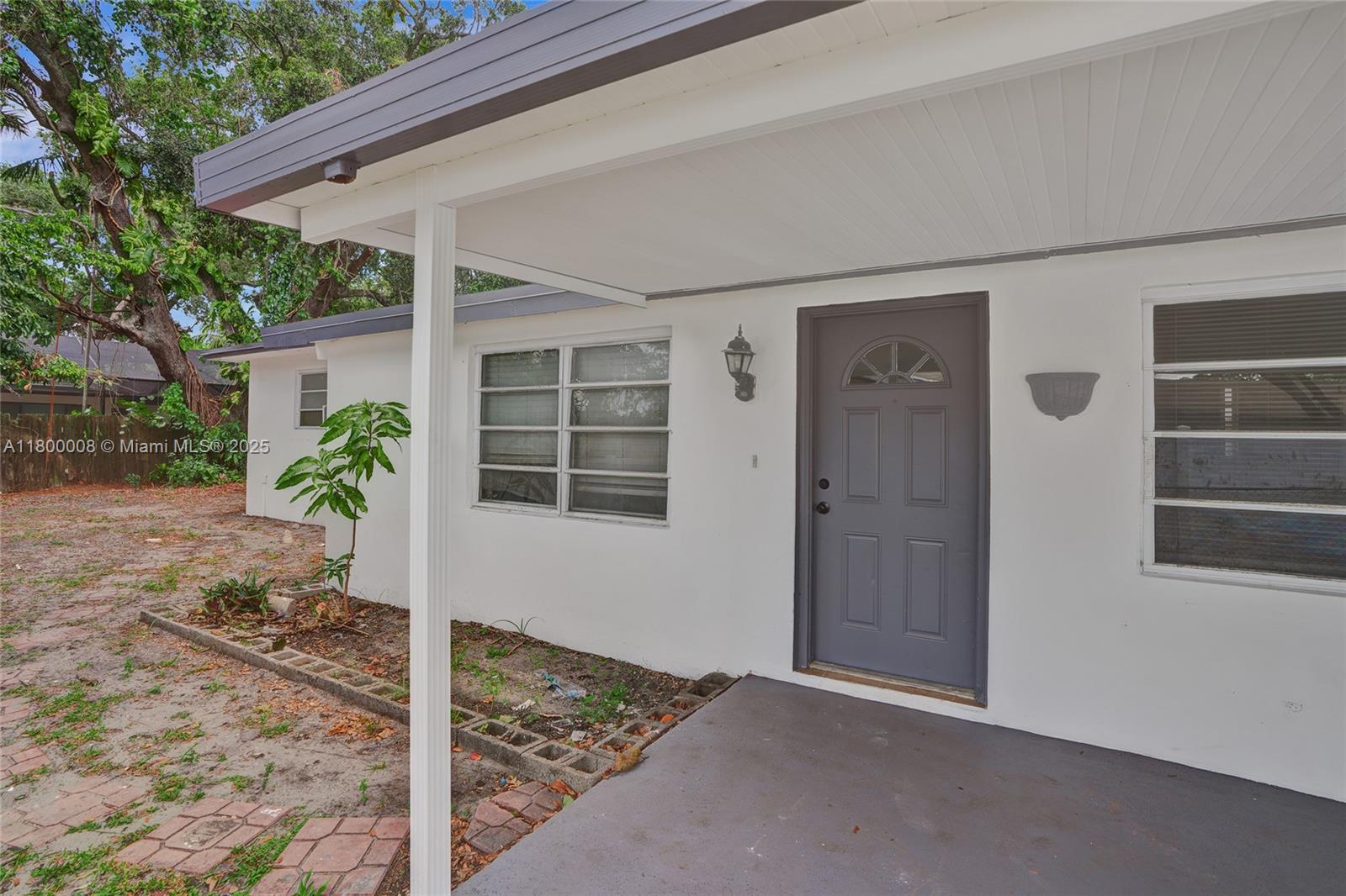 1251 NE 150th St 1
