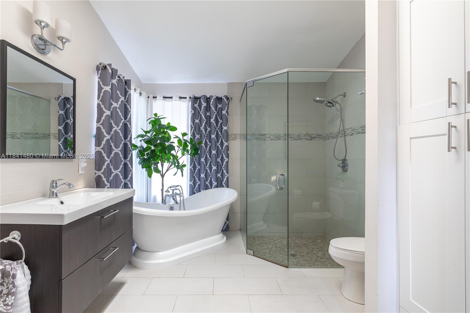 FAIRWAYS AT EAGLE TRACE - Residential