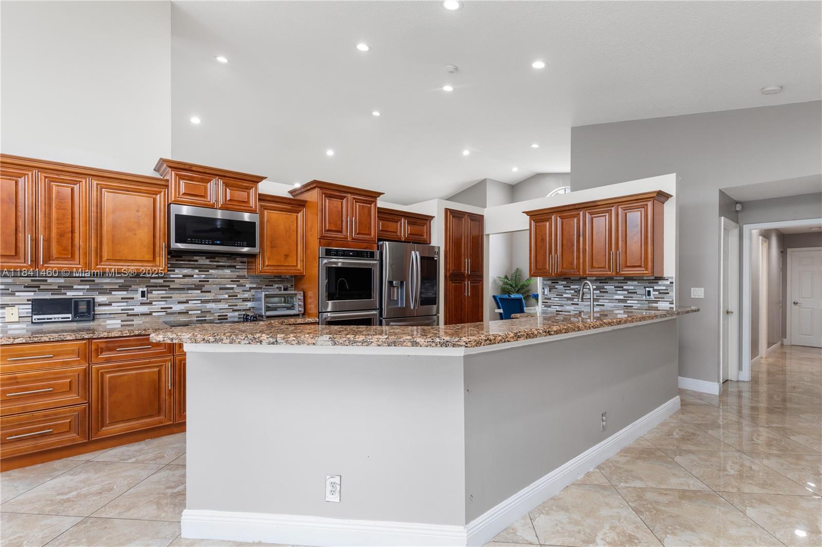 FAIRWAYS AT EAGLE TRACE - Residential