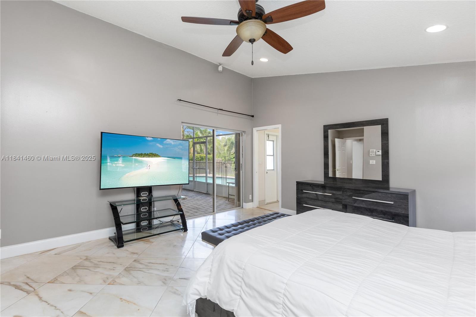 FAIRWAYS AT EAGLE TRACE - Residential