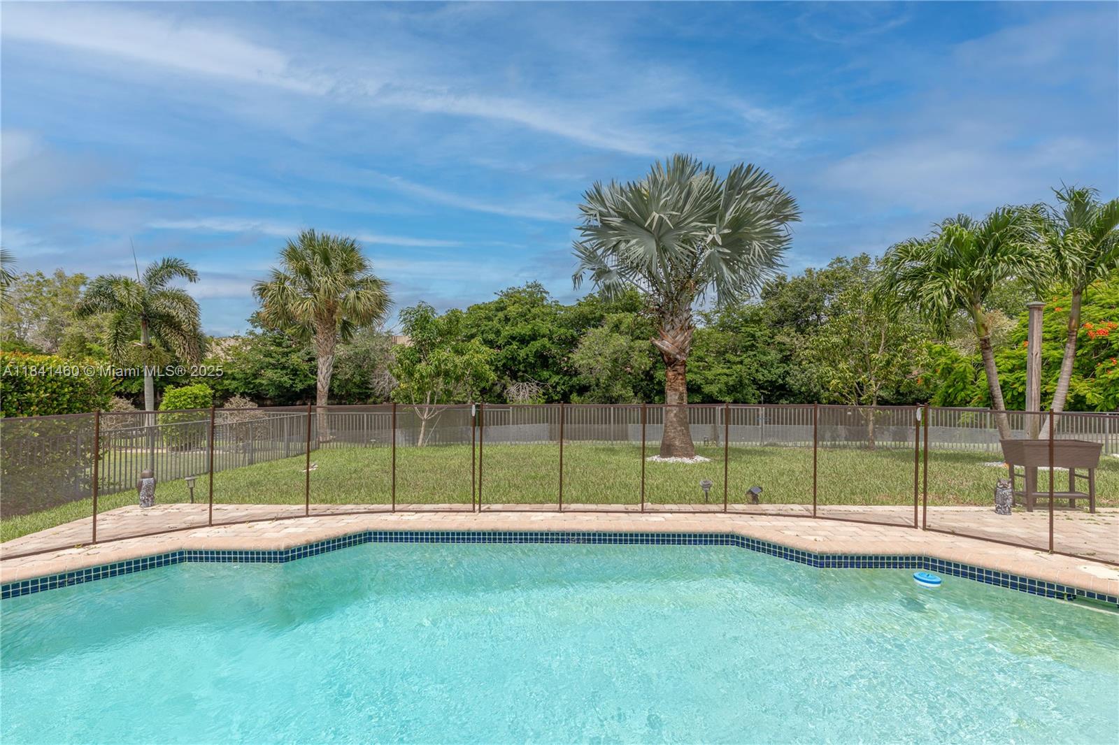 FAIRWAYS AT EAGLE TRACE - Residential