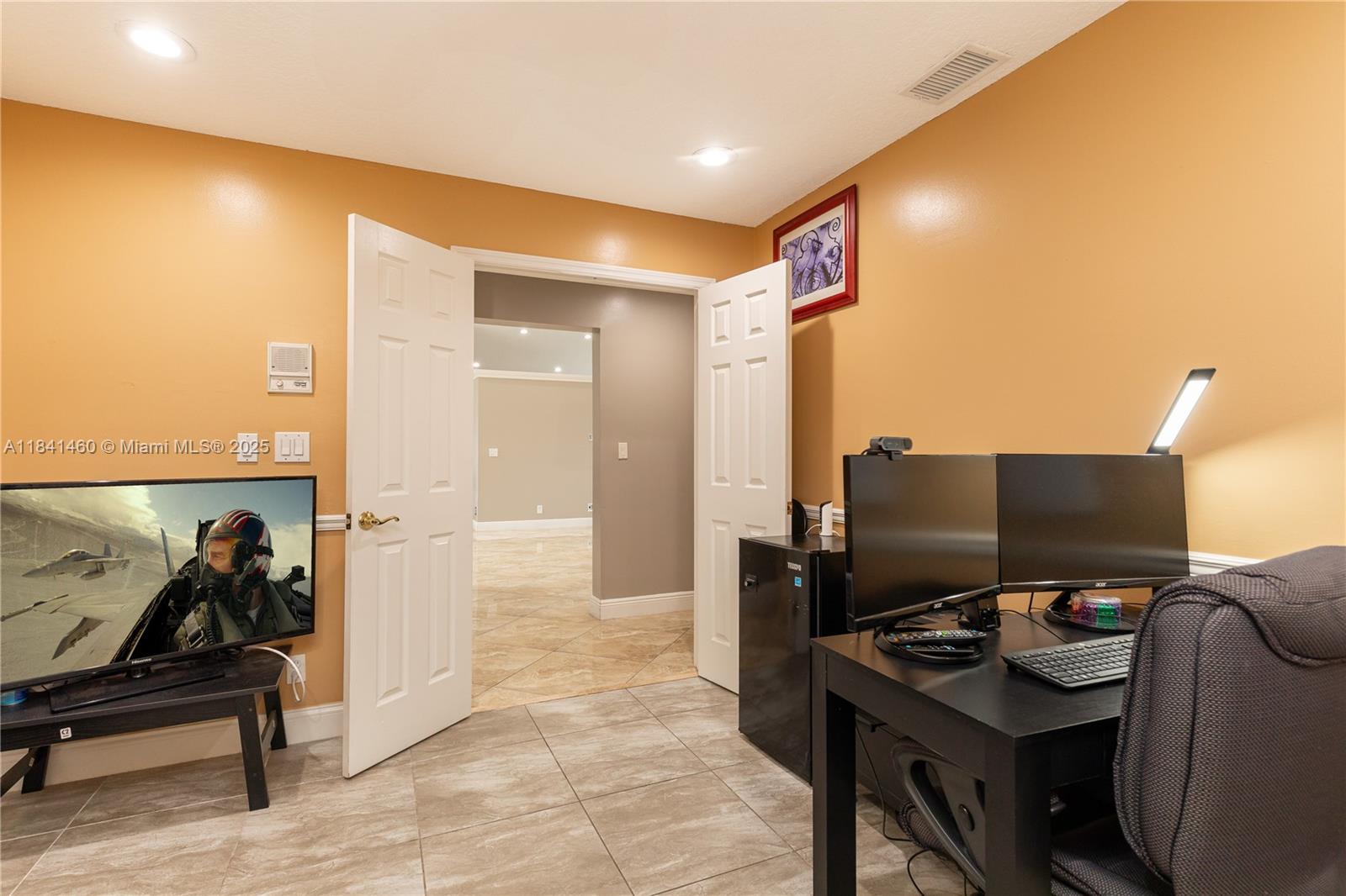 FAIRWAYS AT EAGLE TRACE - Residential