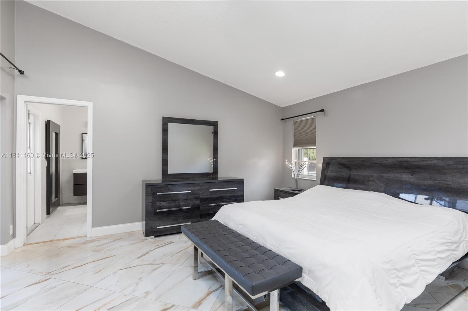 FAIRWAYS AT EAGLE TRACE - Residential