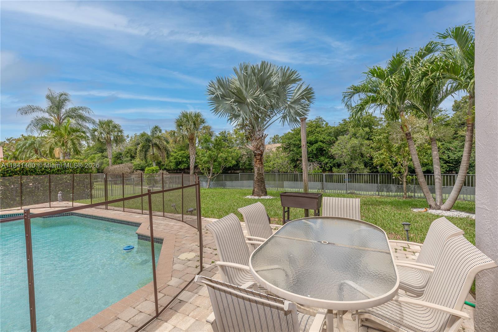 FAIRWAYS AT EAGLE TRACE - Residential