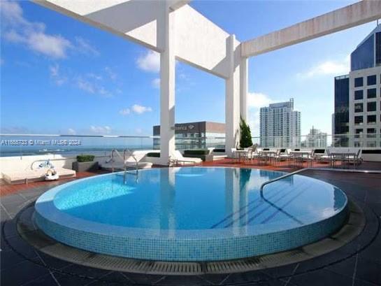 500 BRICKELL WEST CONDO - Residential