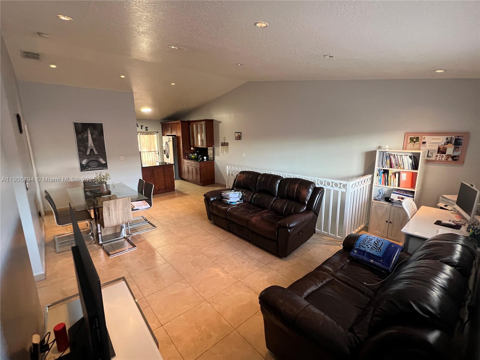 WEST POINCIANA VILLAS CON - Residential