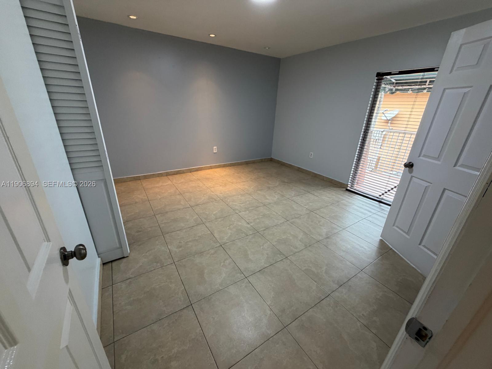 WEST POINCIANA VILLAS CON - Residential