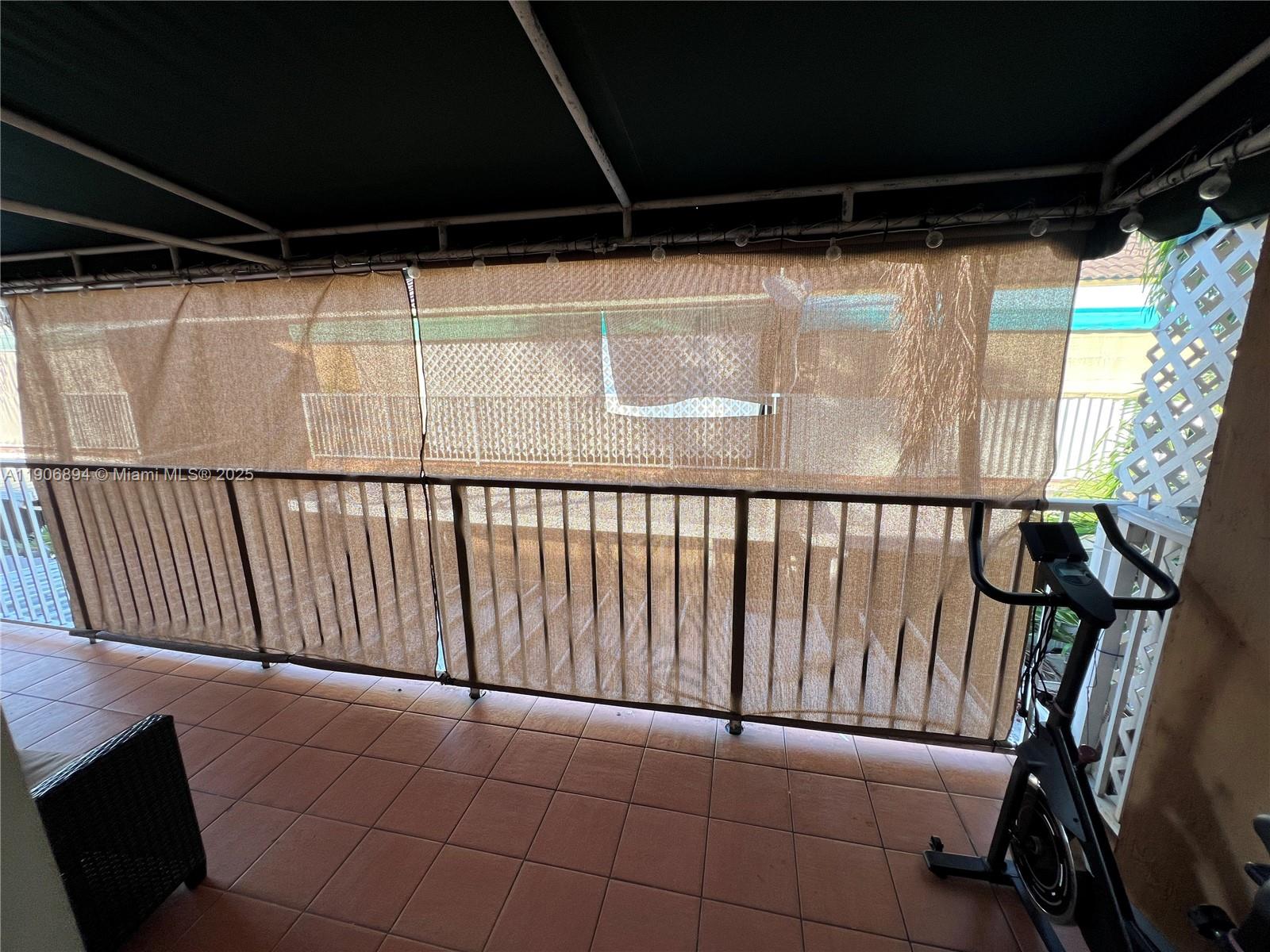 WEST POINCIANA VILLAS CON - Residential