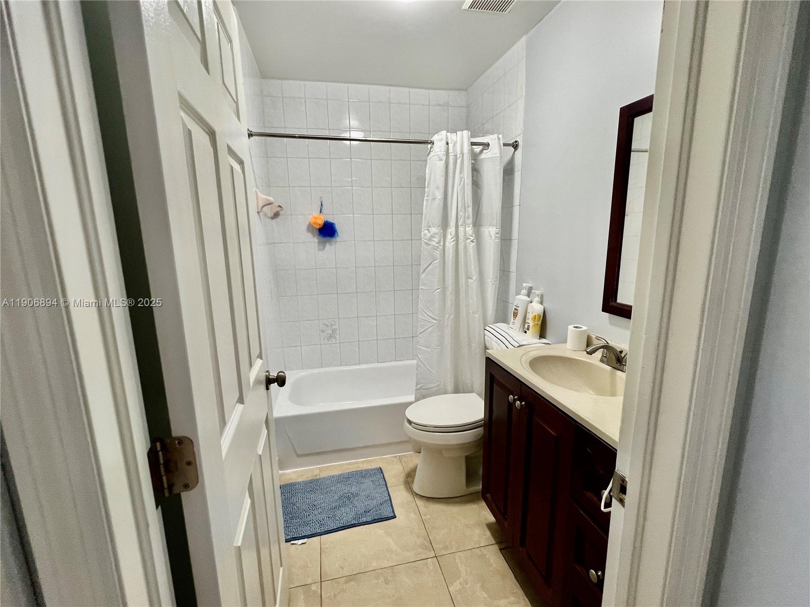 WEST POINCIANA VILLAS CON - Residential