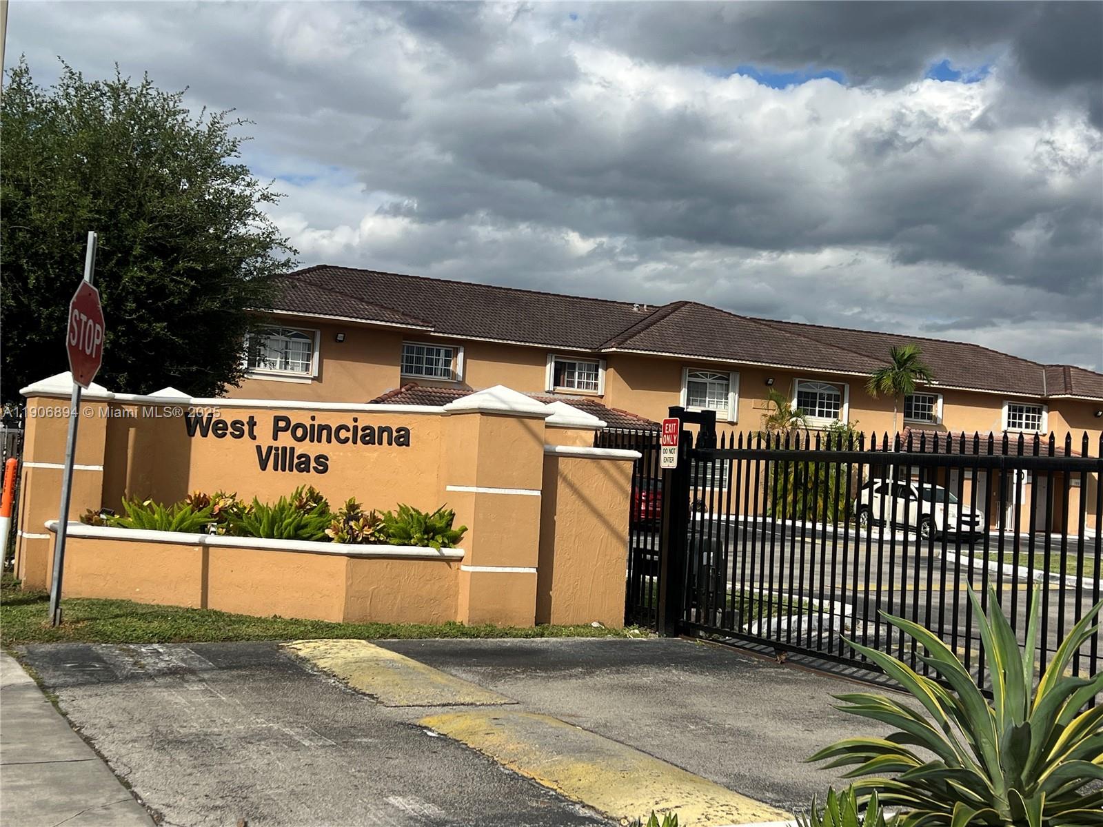 WEST POINCIANA VILLAS CON - Residential