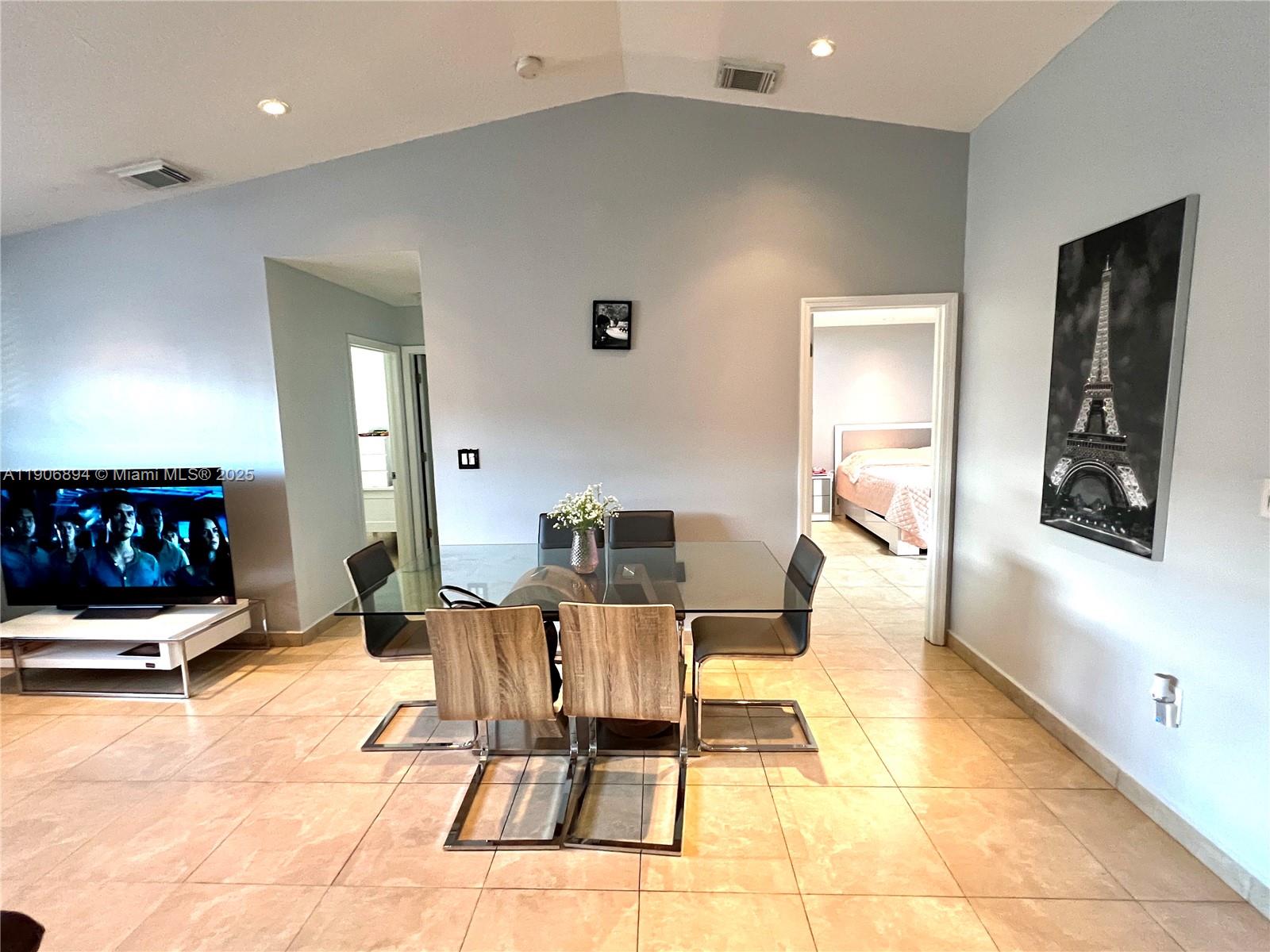 WEST POINCIANA VILLAS CON - Residential