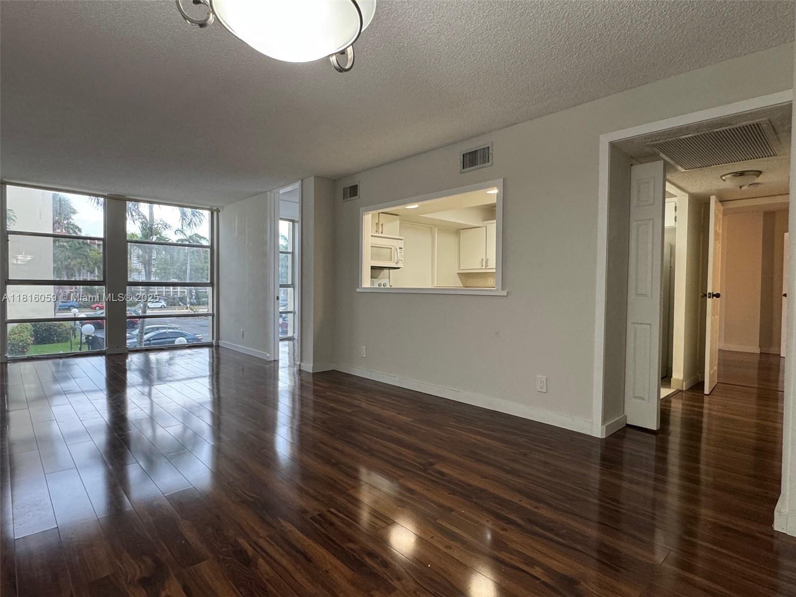 851 Three Islands Blvd 218, Hallandale Beach, Broward County, Florida - 2 Bedrooms  
1 Bathrooms - 