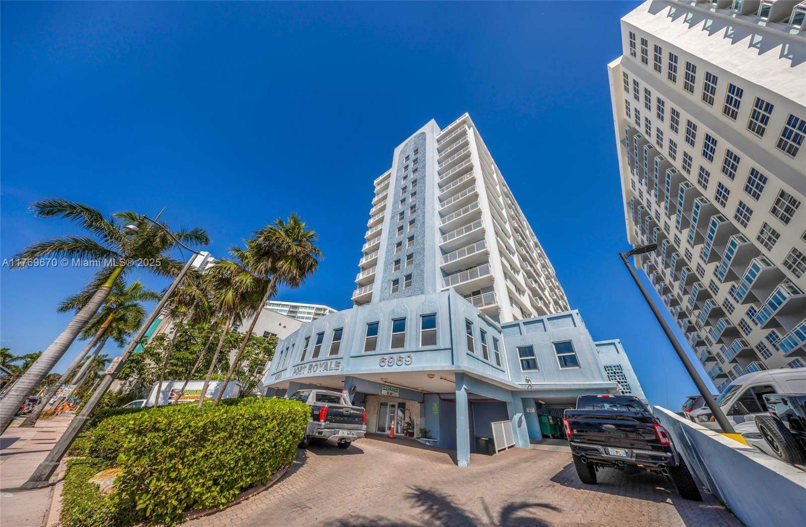 PORT ROYALE CONDO - Residential