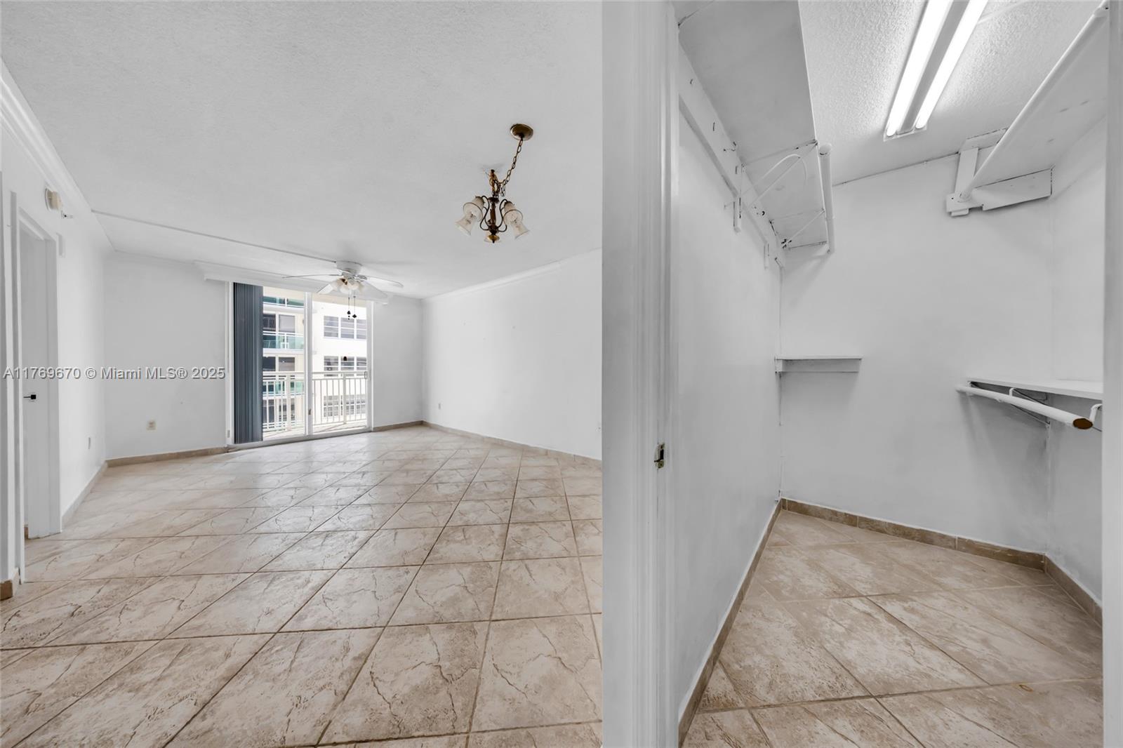 PORT ROYALE CONDO - Residential
