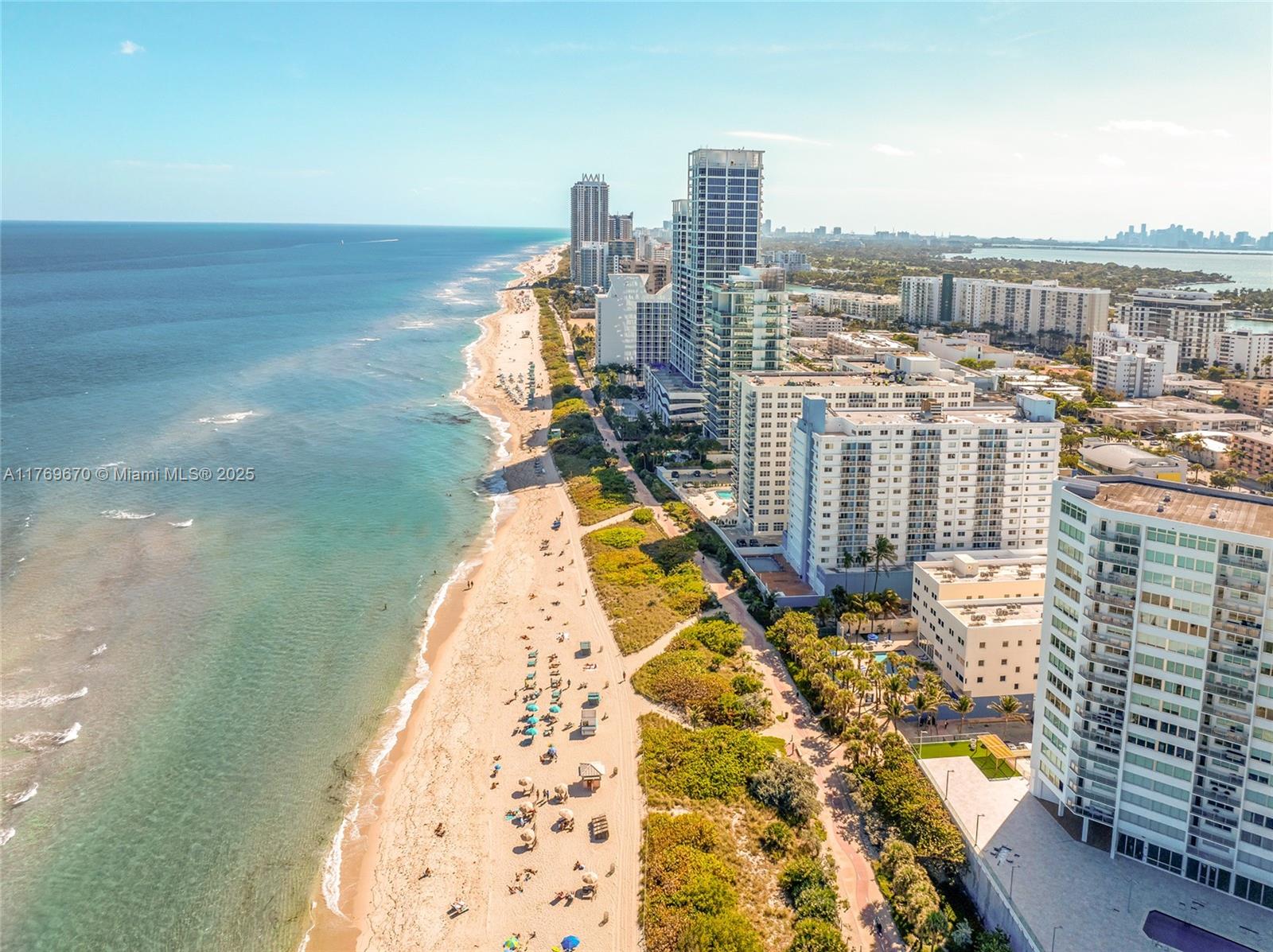 PORT ROYALE CONDO - Residential