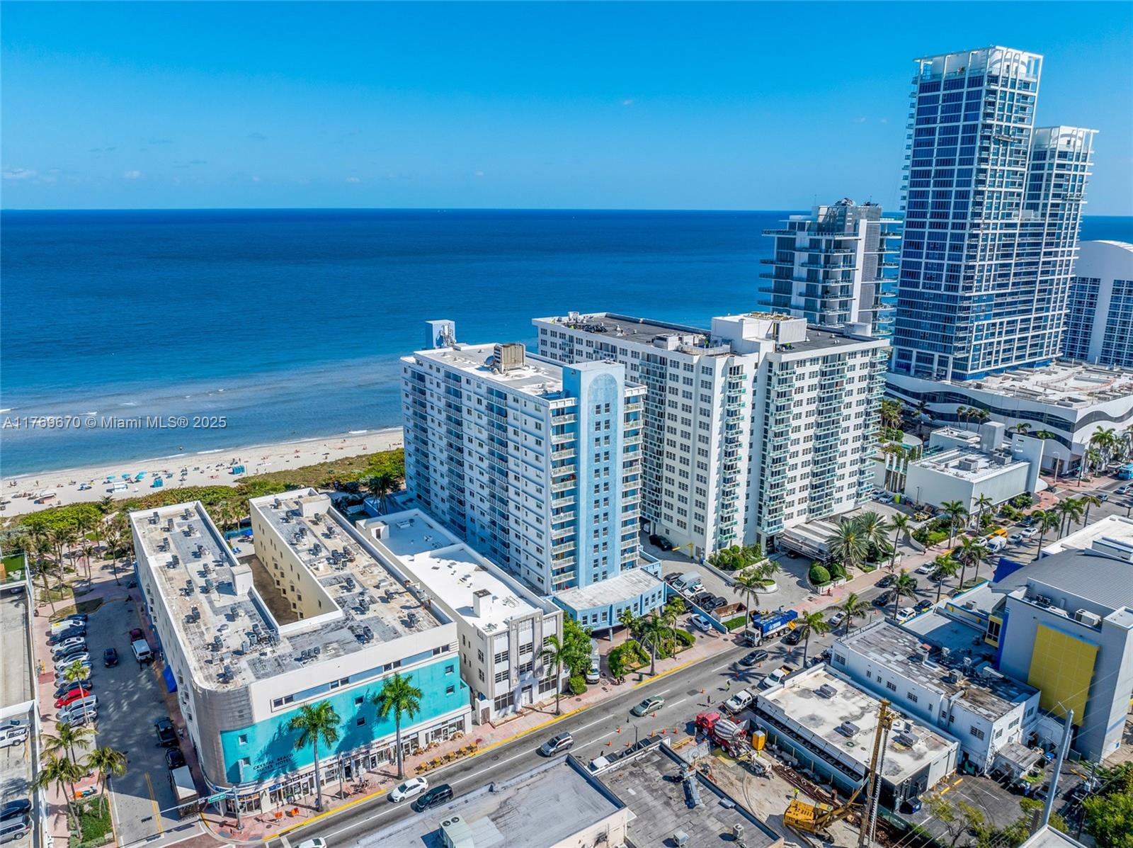 PORT ROYALE CONDO - Residential