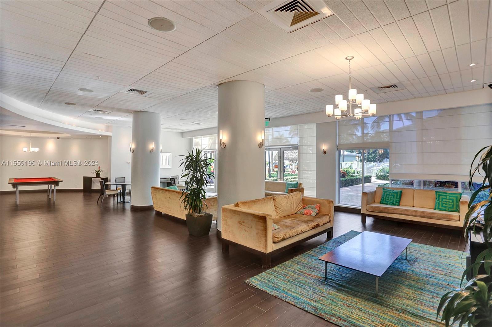 TIDES ON HOLLYWOOD BEACH - Residential Lease